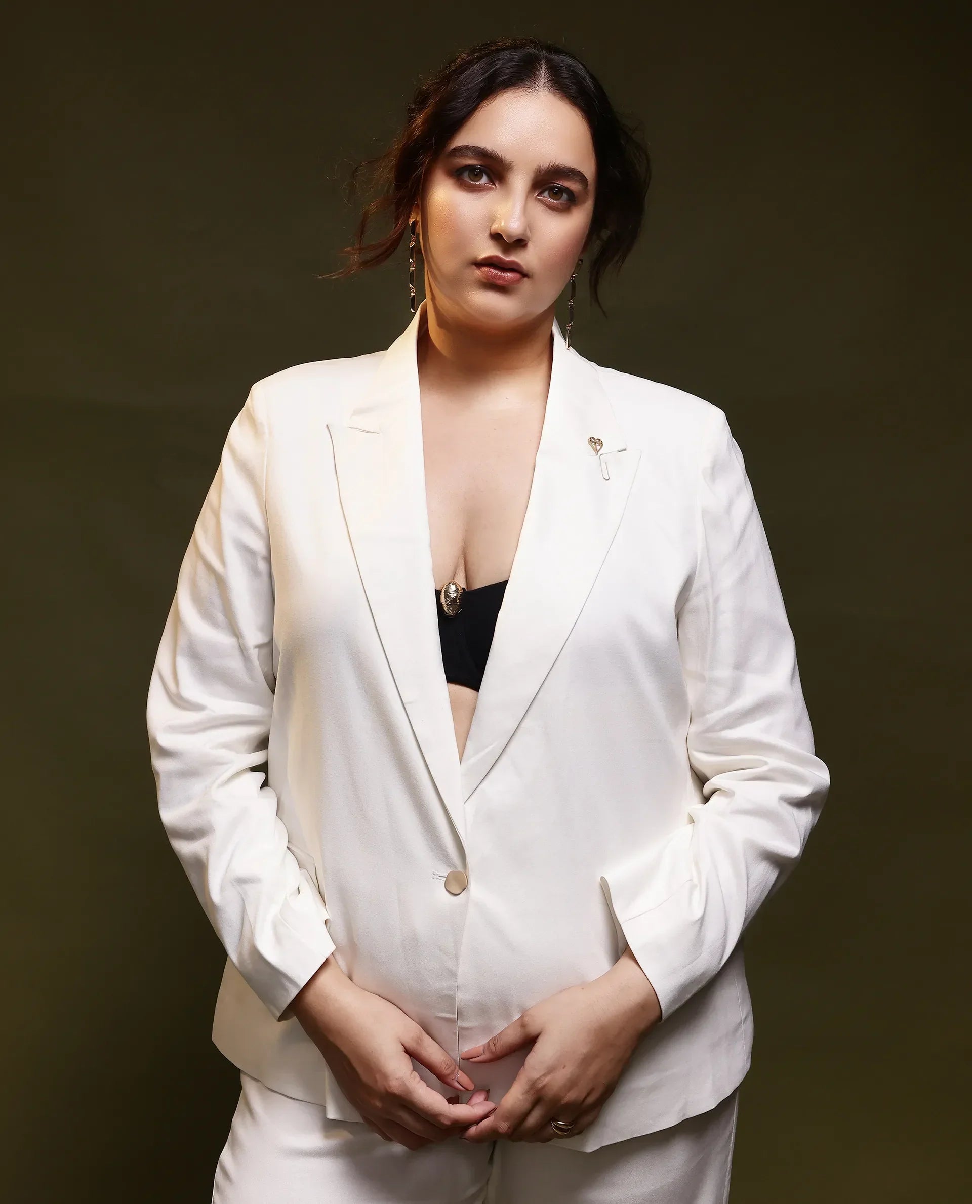 Rareism Women's Ziva Offwhite Polyester Lapel Neck Plain Tailored Blazer