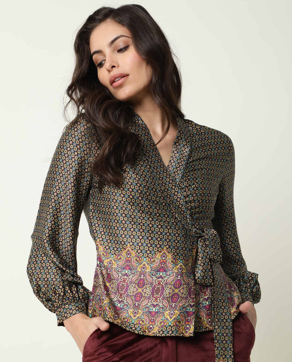 Rareism Women's Vamsi Black Modal Blend V-Neck Abstract Print Puff Sleeves Flared Top