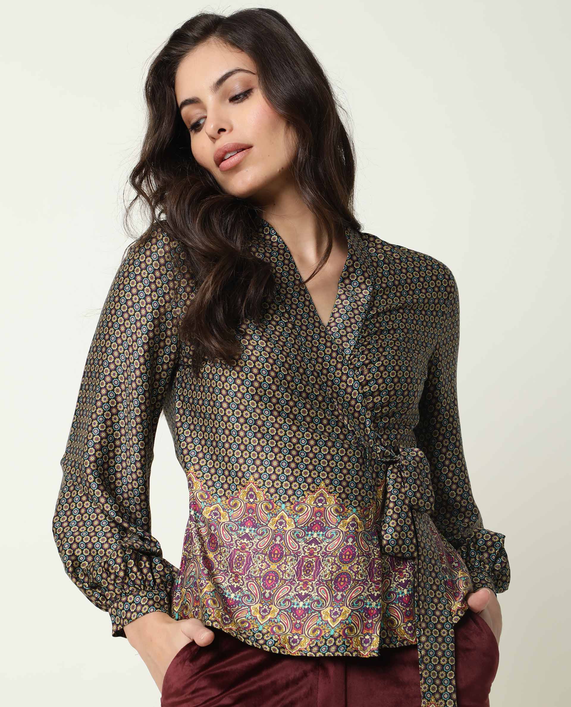 Rareism Women's Vamsi Black Modal Blend V-Neck Abstract Print Puff Sleeves Flared Top