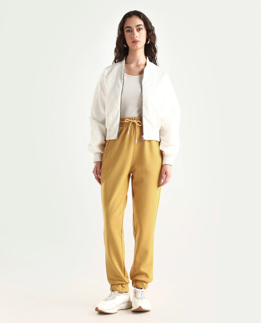 Rareism Women's Heavy Weight Interlock 340 Gsm Cotton Blend Plain Ankle Length Relaxed Fit Track Pant