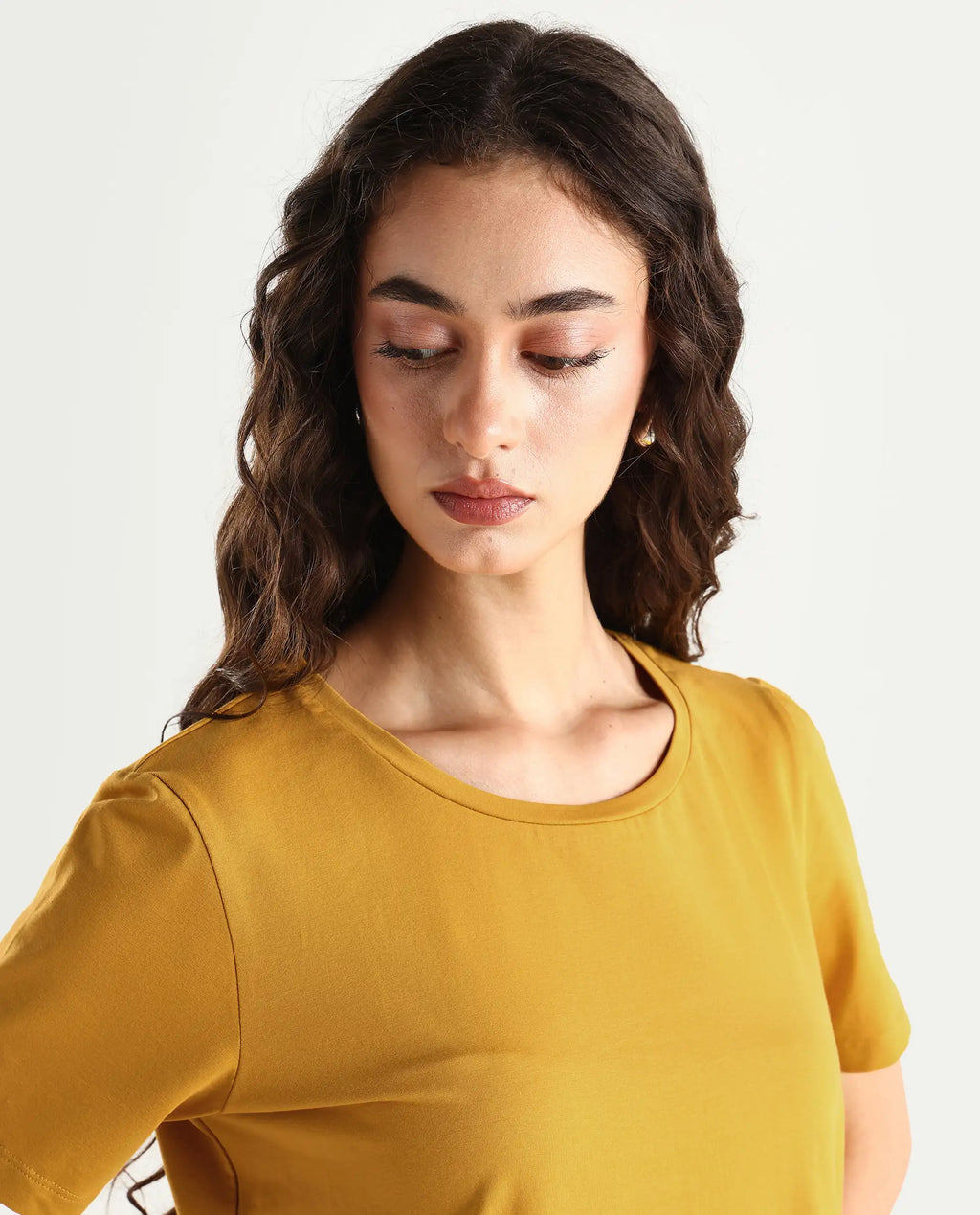 Rareism Women's Light Weight High Stretch 180 Gsm Cotton Crew Neck Plain Regular Fit T-Shirt