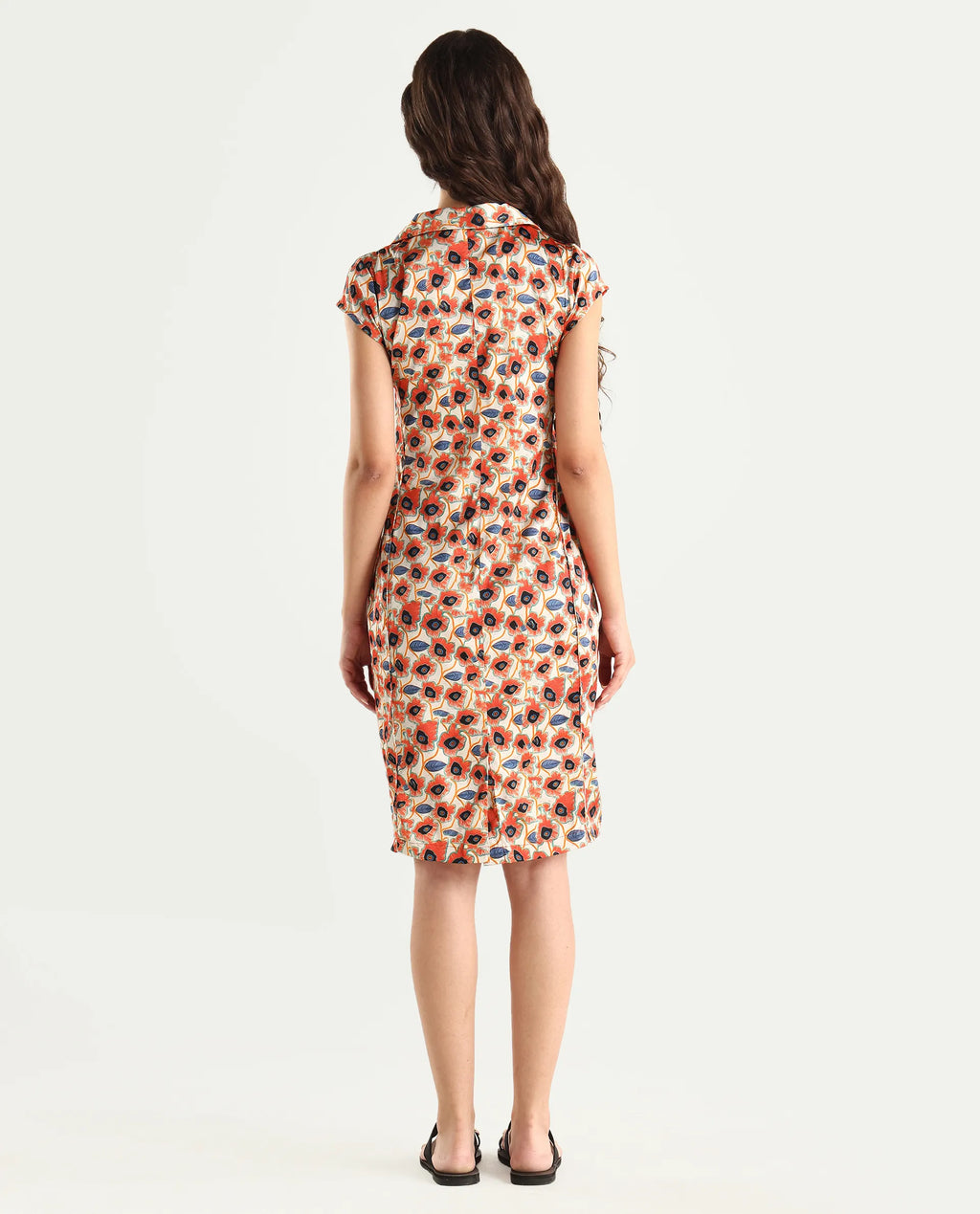 Rareism Women's Orleans Beige V-Neck Abstract Print Extended Sleeves Knee Length Regular Fit Dress