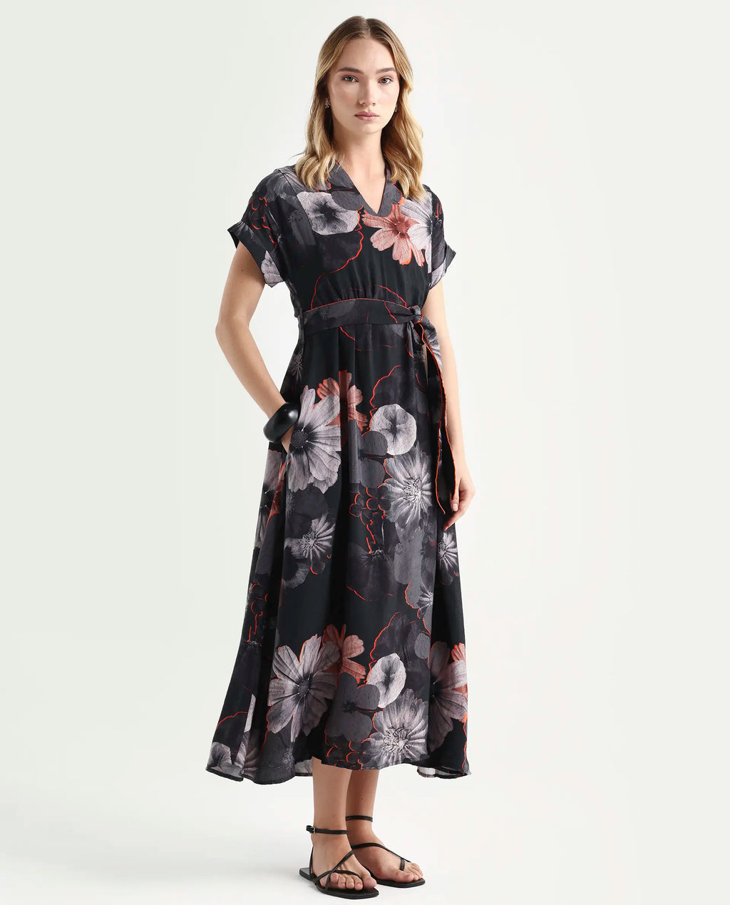 Rareism Women's Ringel Black Polyester Blend V-Neck Floral Print Extended Sleeves Maxi Regular Fit Dress