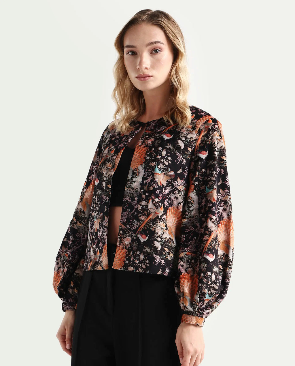 Rareism Women's Zamp Black Velvet Collarless Floral Print Volume Sleeve Regular Fit Shrug