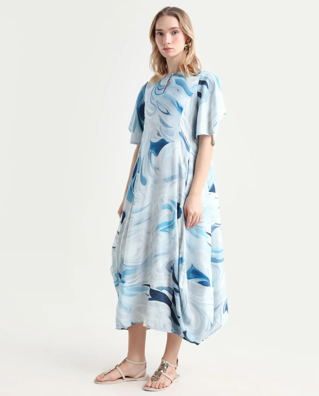 Rareism Women's Pesto Light Blue Viscose Blend V-Neck Abstract Print Midi Balloon Dress
