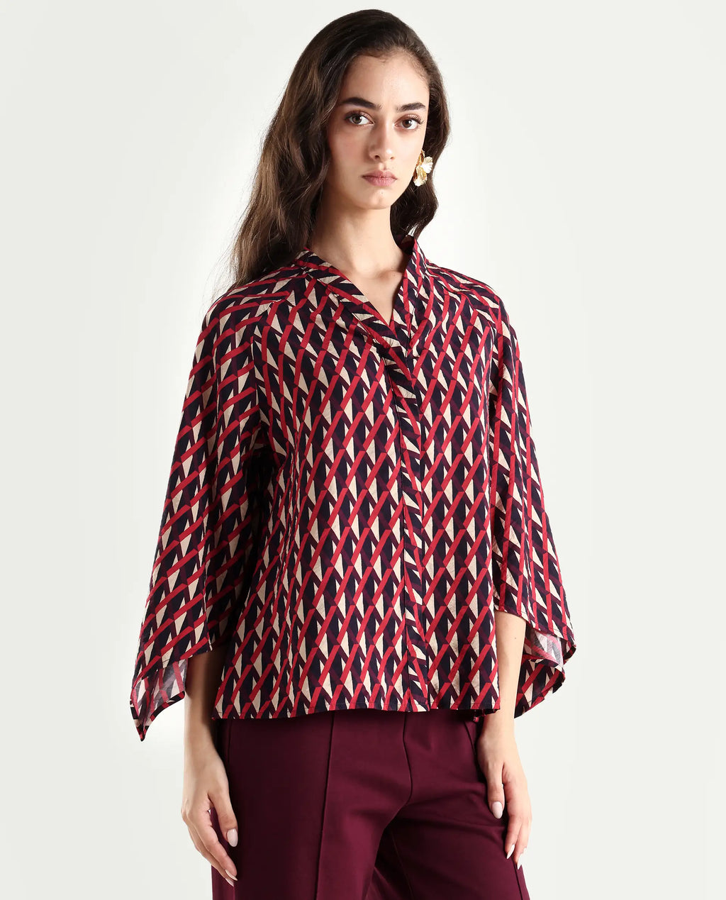 Rareism Women's Palin Dark Multi Nylon Blend V-Neck Geometric Print Raglan Sleeve Regular Fit Top