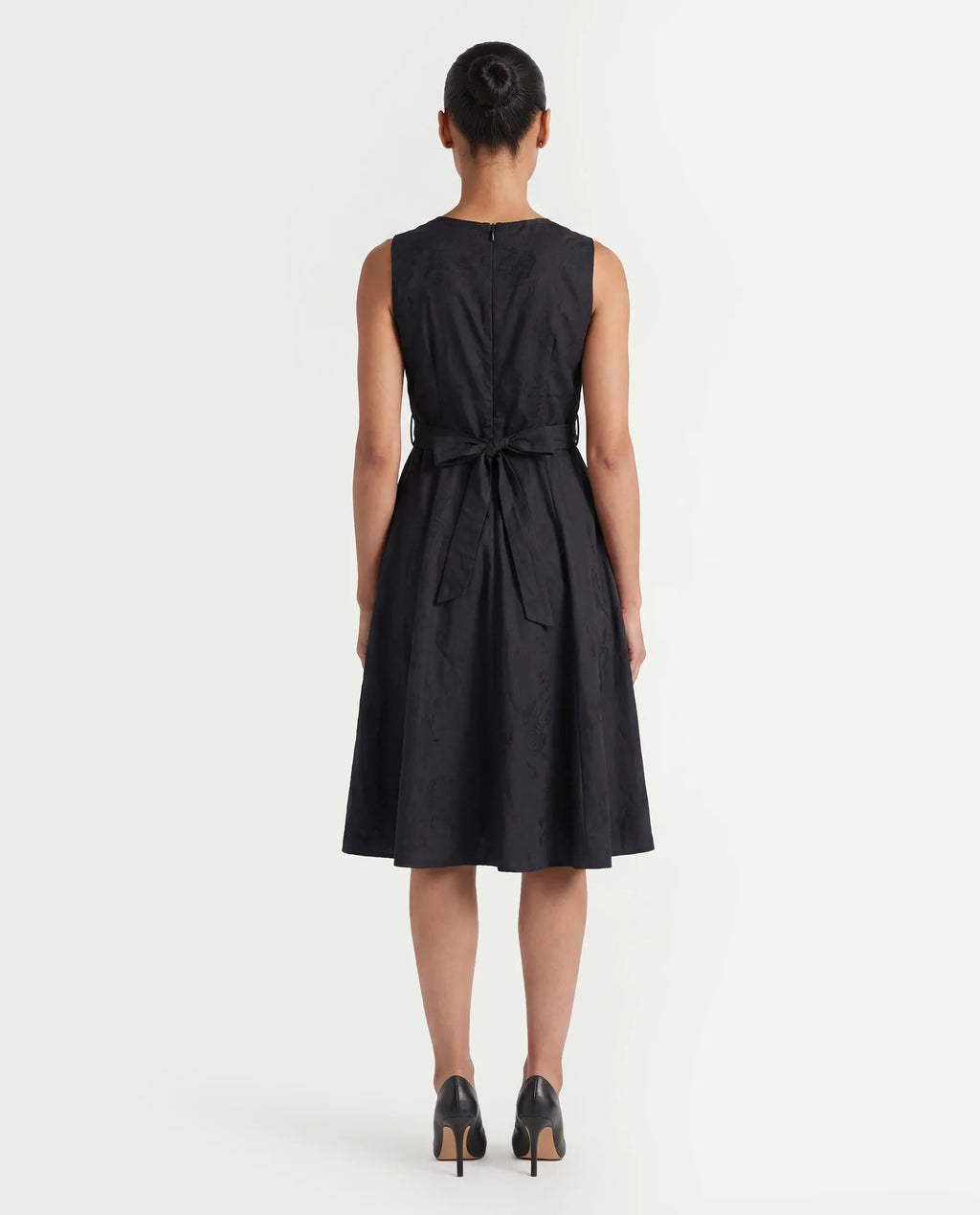 Rareism Women's Mulana Black Polyester Blend Crew Neck Plain Sleeveless Midi Regular Fit Dress