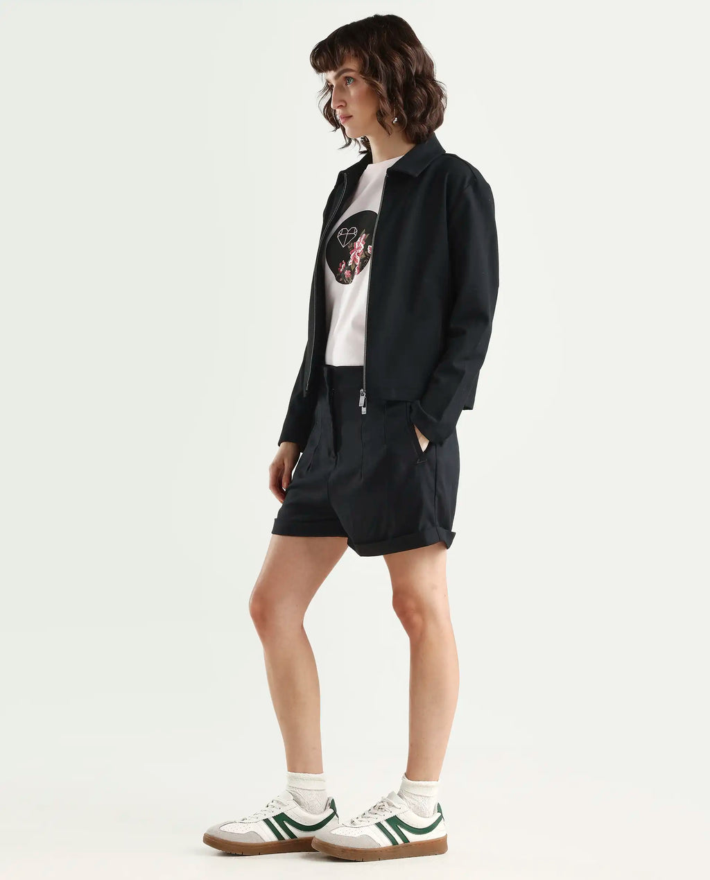Rareism Women's Maslin Black Polyester Plain Mini Regular Fit Shorts