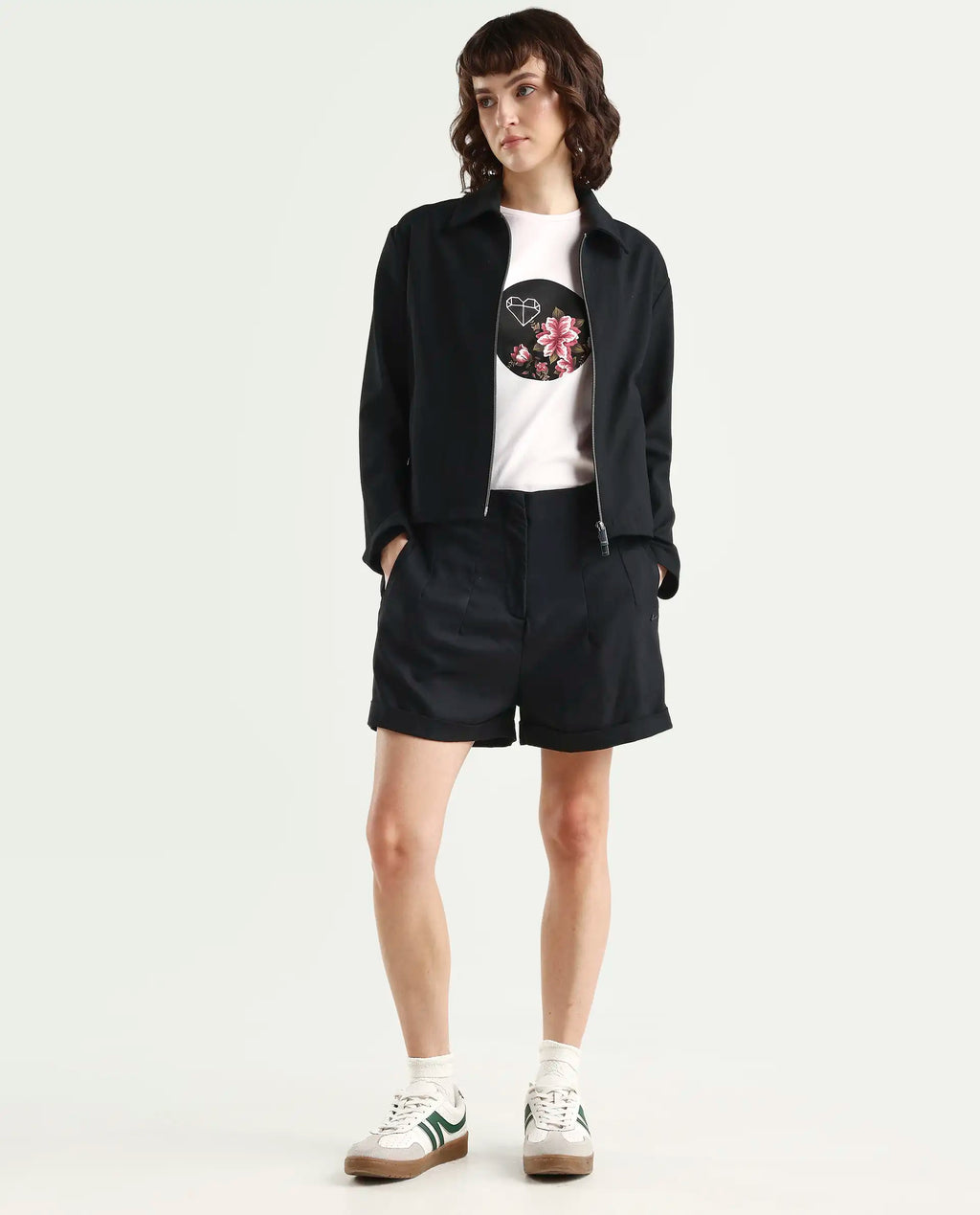 Rareism Women's Maslin Black Polyester Plain Mini Regular Fit Shorts