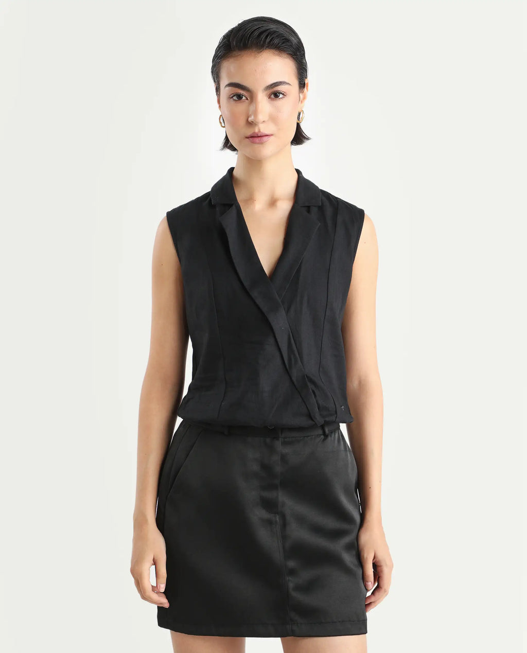Rareism Women's Lolia Black Cotton Blend Lapel Neck Plain Sleeveless Regular Fit Top