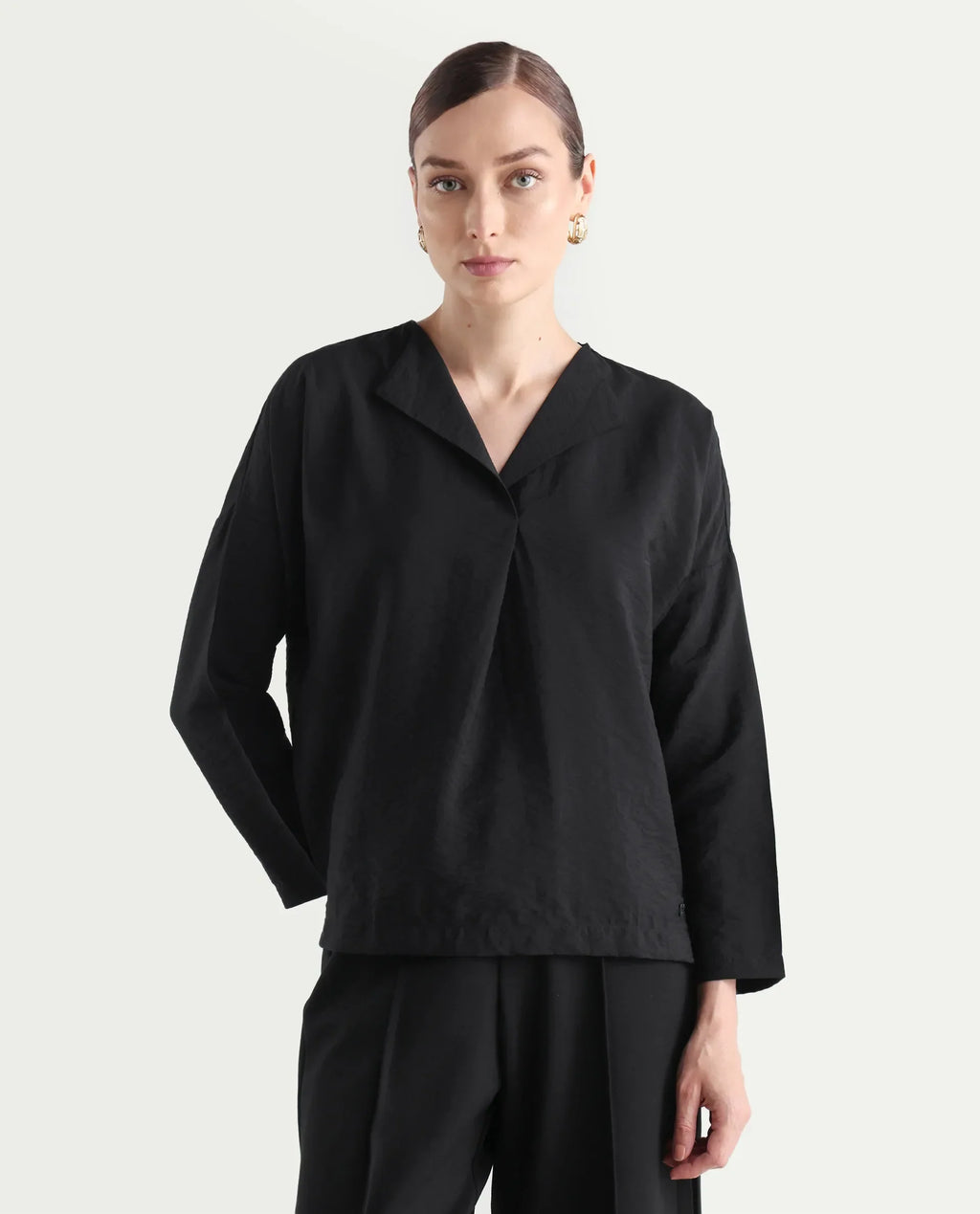 Rareism Women's Drap Black Nylon Blend Lapel Neck Plain Relaxed Fit Top
