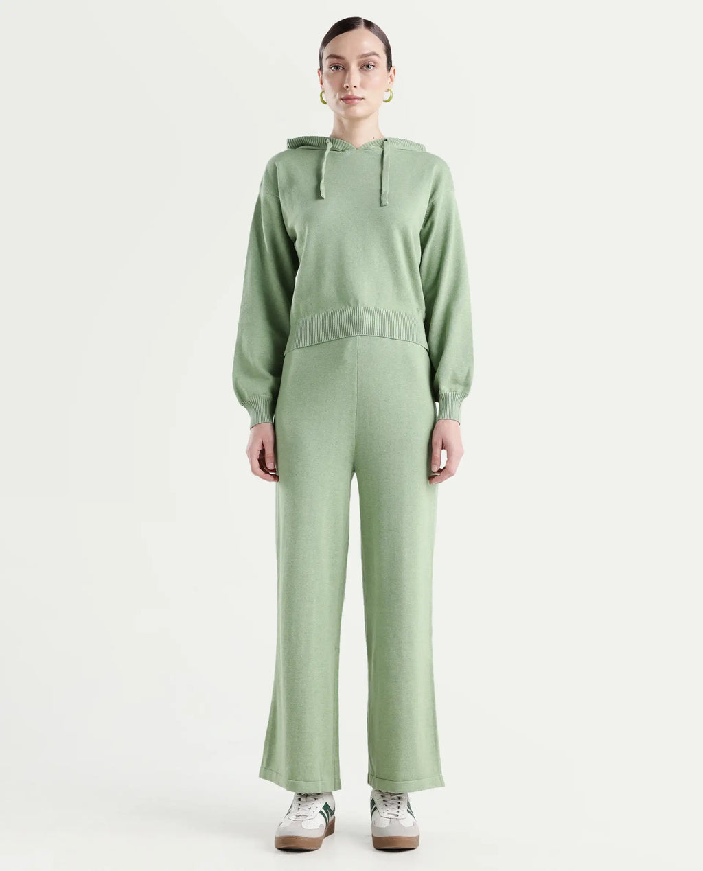 Rareism Women's Finnet B Dusky Green Knit Plain Ankle Length Straight Fit Track Pant