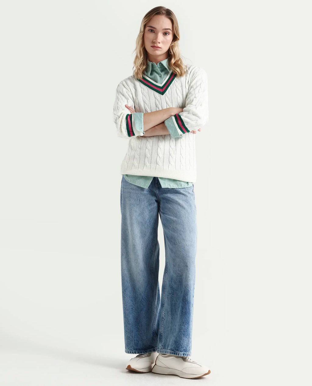 Rareism Women's Simaya Off White Acrylic V-Neck Plain Regular Fit Sweater