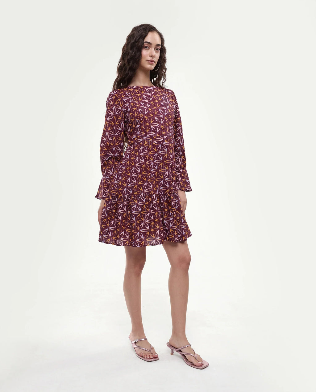 Rareism Women's Nesia Multi Cotton Sweetheart Neck Geometric Print Puff Sleeves Knee Length Tiered Dress