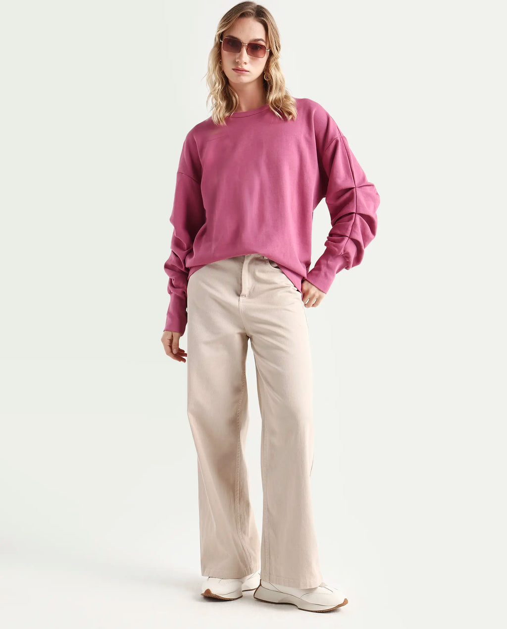 Rareism Women's Ruch Dark Pink Cotton Blend Crew Neck Plain Hip Length Relaxed Fit Sweatshirt