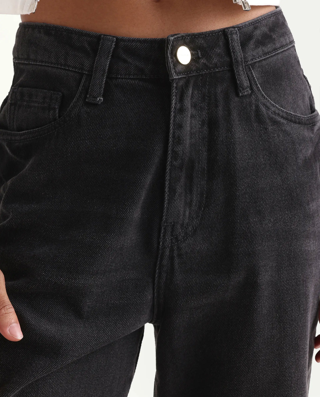 Rareism Women's Beuro Black Cotton Blend Plain Ankle Length Straight Fit Jeans