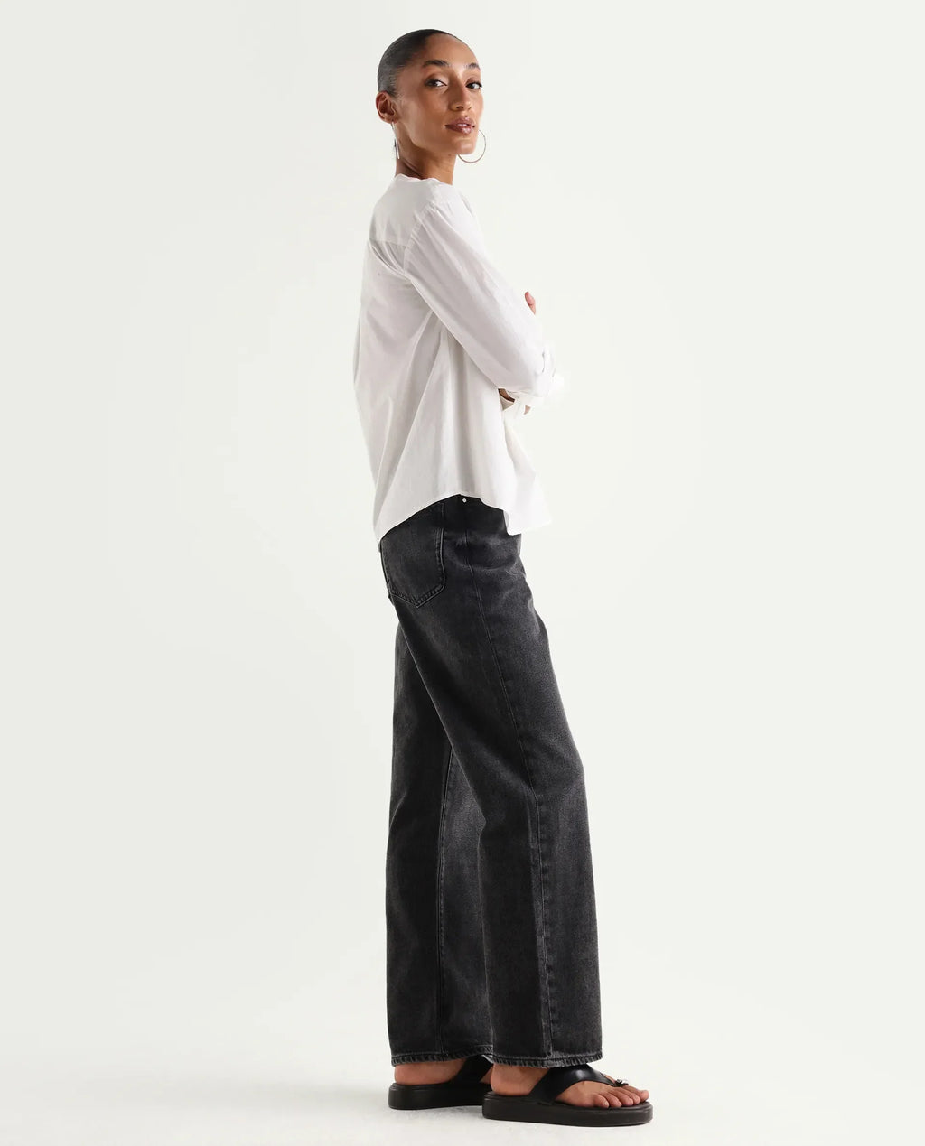 Rareism Women's Baeu Grey Cotton Blend Plain Ankle Length Straight Fit Jeans