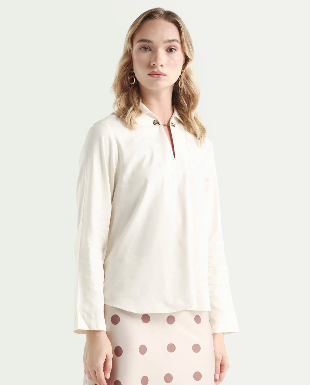 Rareism Women's Ronwok Off White Modal Spread Collar Plain Regular Fit Top