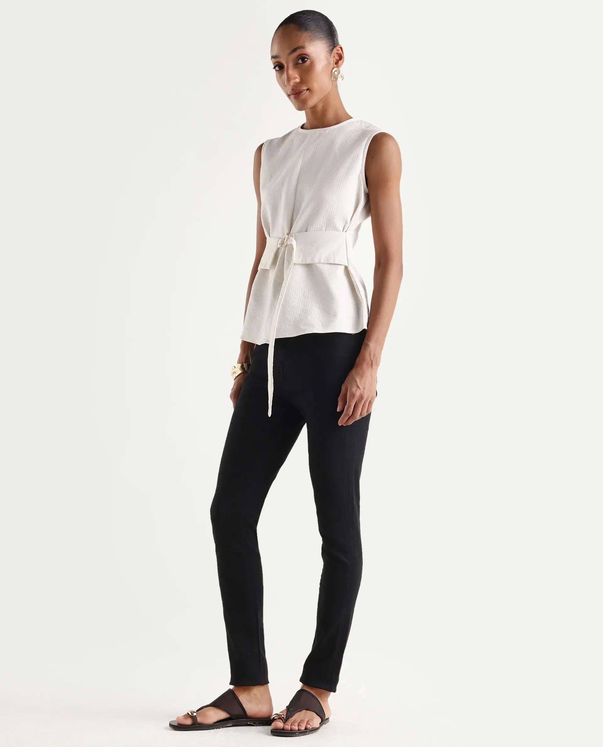 Rareism Women's Dengo Black Cotton Blend Skinny Plain Jeans
