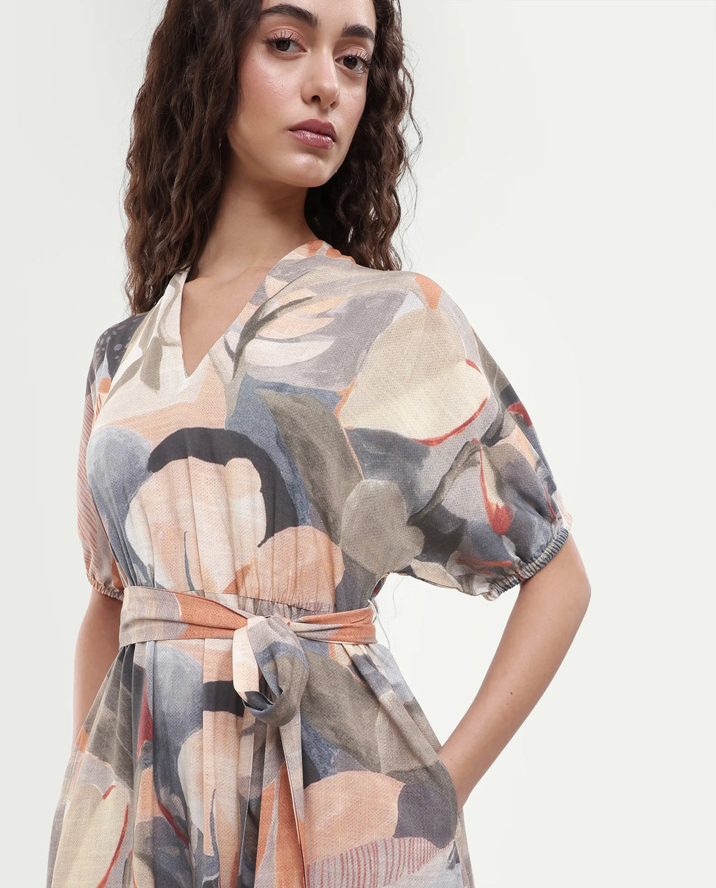 Rareism Women's Arnai Multi Viscose V-Neck A-Line Abstract Print Dress