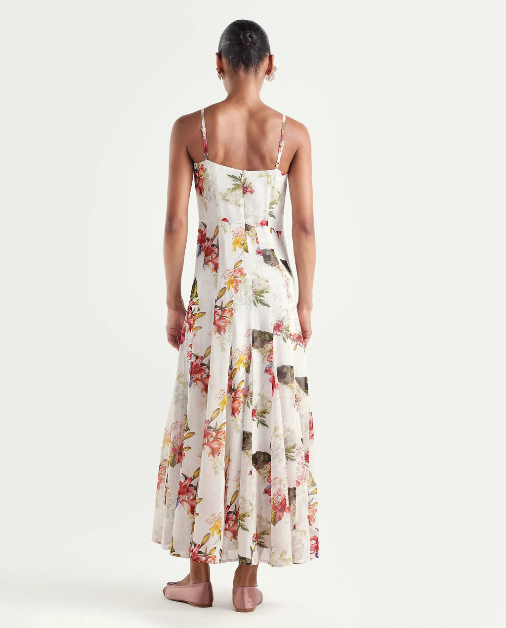 Rareism Women's Ailsa Off White Viscose Blend Sleeveless Fit And Flare Floral Print Dress