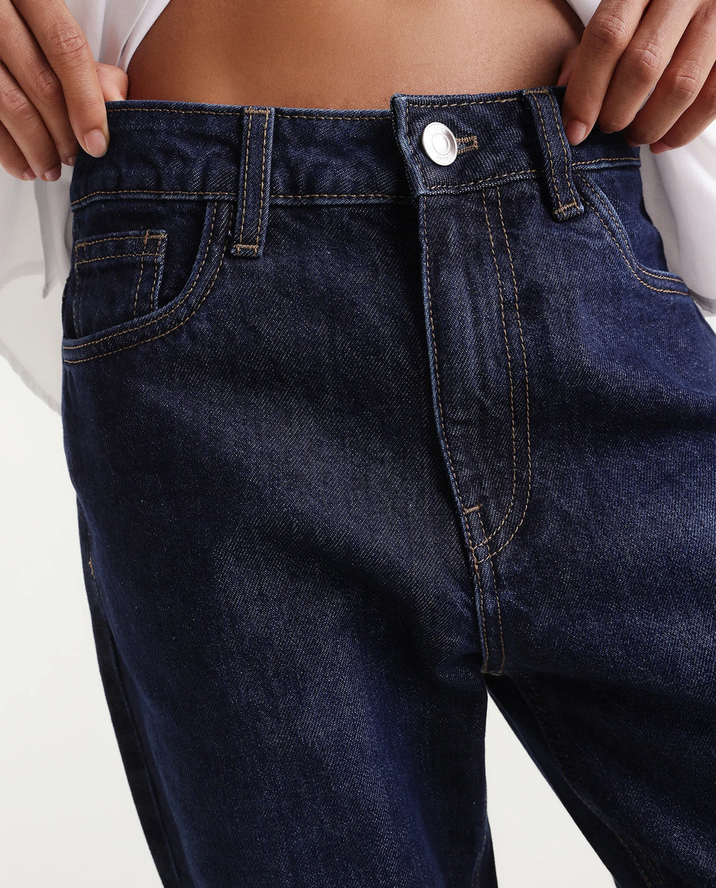 Rareism Women's Momind Dark Navy Cotton Blend Mom Fit Plain Jeans