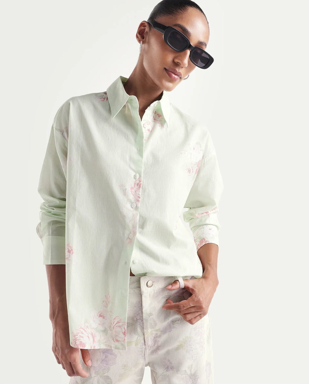 Rareism Women's Horu Light Green Cotton Full Sleeve Spread Collar Button Oversized Floral Print Shirt Oversize