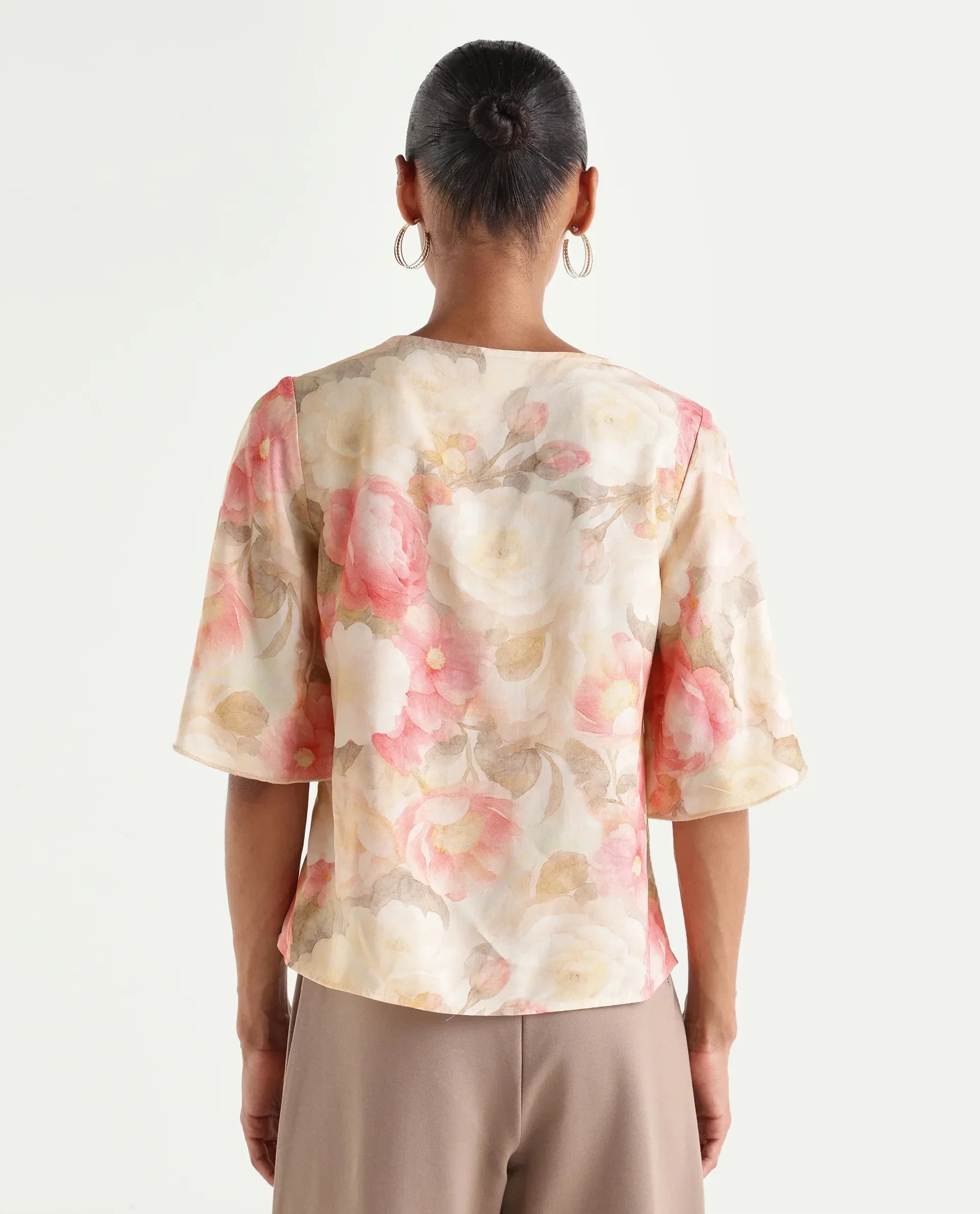 Rareism Women's Vlara Multi Viscose Fabric V-Neck Regular Floral Print Top
