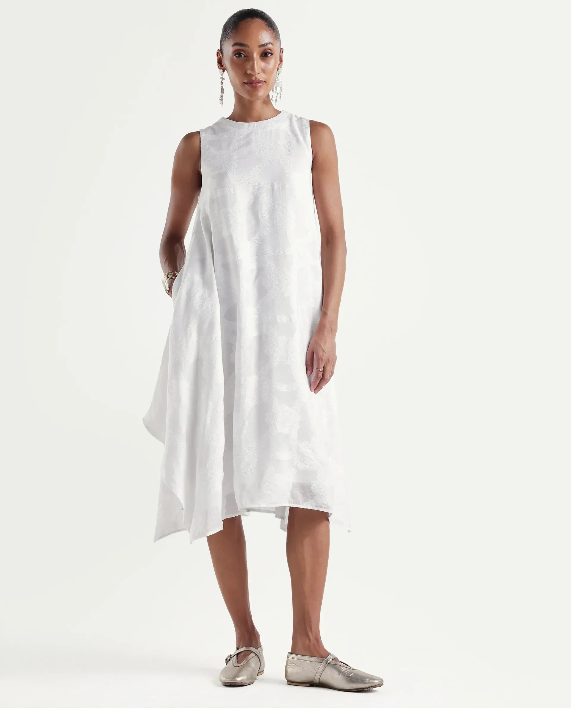 Rareism Women's Dassidy Off White Viscose Blend Crew Neck Button A-Line Jacquard Print Dress