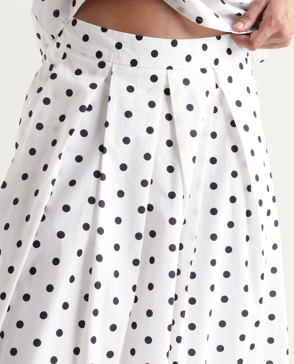 Rareism Women's Polto-B Off White Cotton Button And Zip Flared Polka Print Skirt