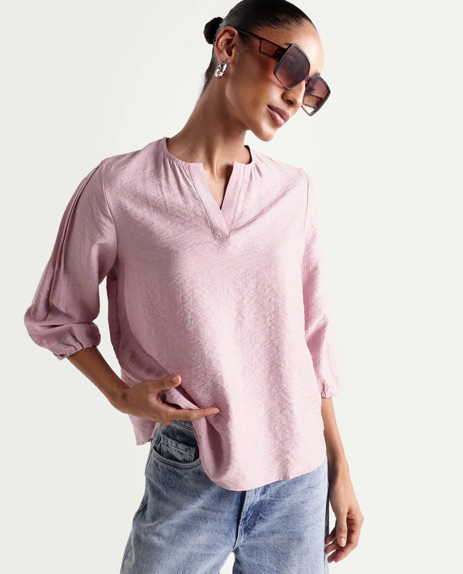 Rareism Women's Varekon Dusky Pink Viscose Blend V-Neck Relaxed Plain Top