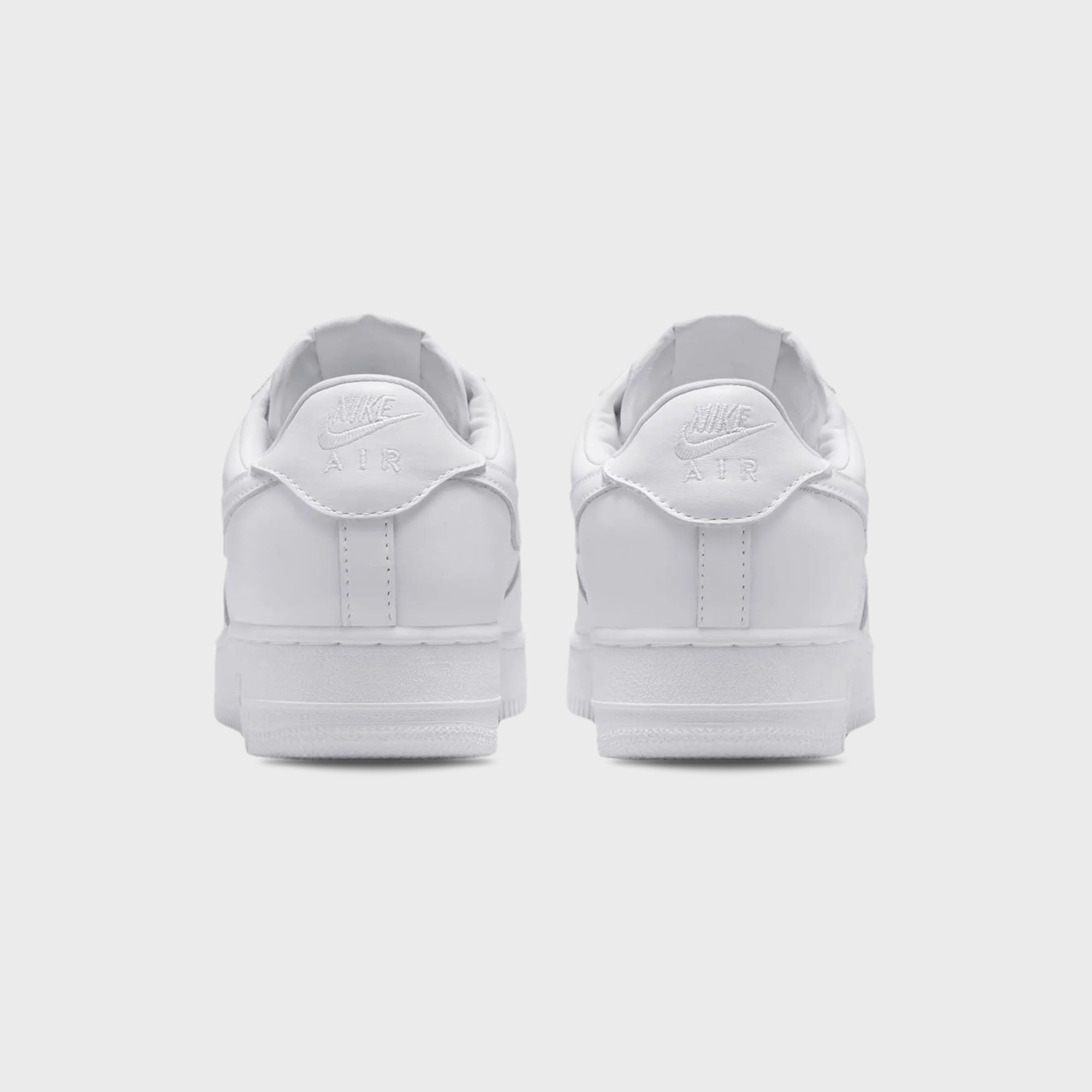 Nike Air Force 1 Low '01 "Triple White" - White