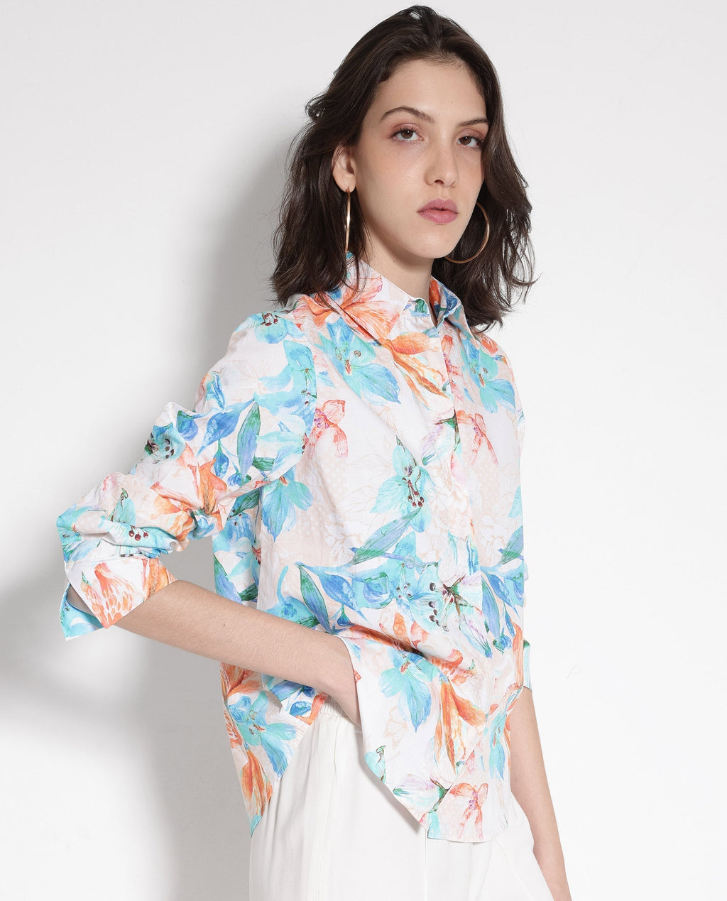 Rareism Women's Abbi Off White Cotton Spread Collar Floral Print Cuffed Sleeve Relaxed Fit Top