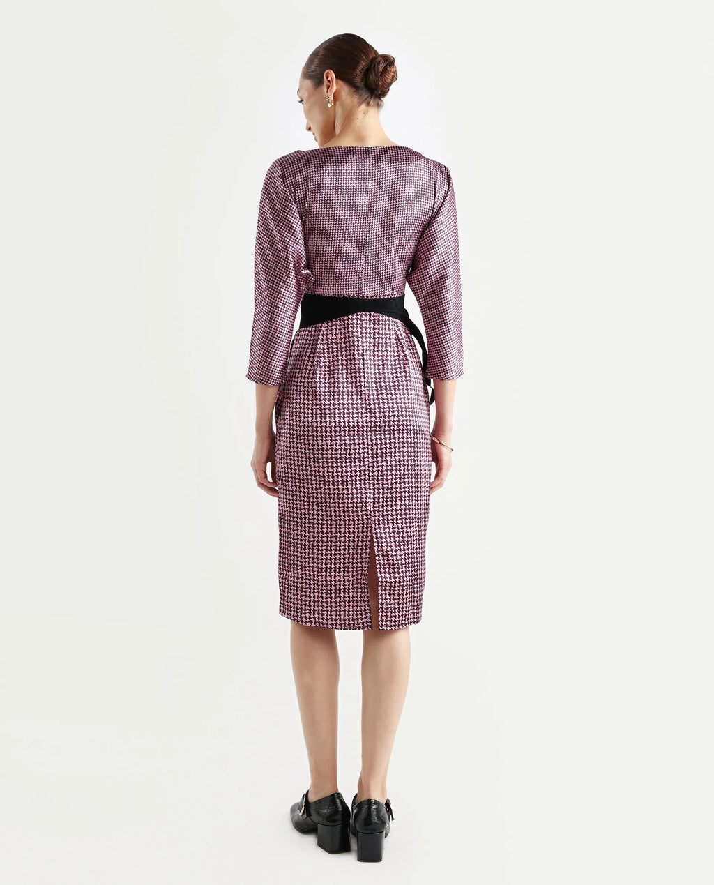 Rareism Women's Abovyan Wine Polyester Boat Neck Geometric Print Midi Straight Fit Dress