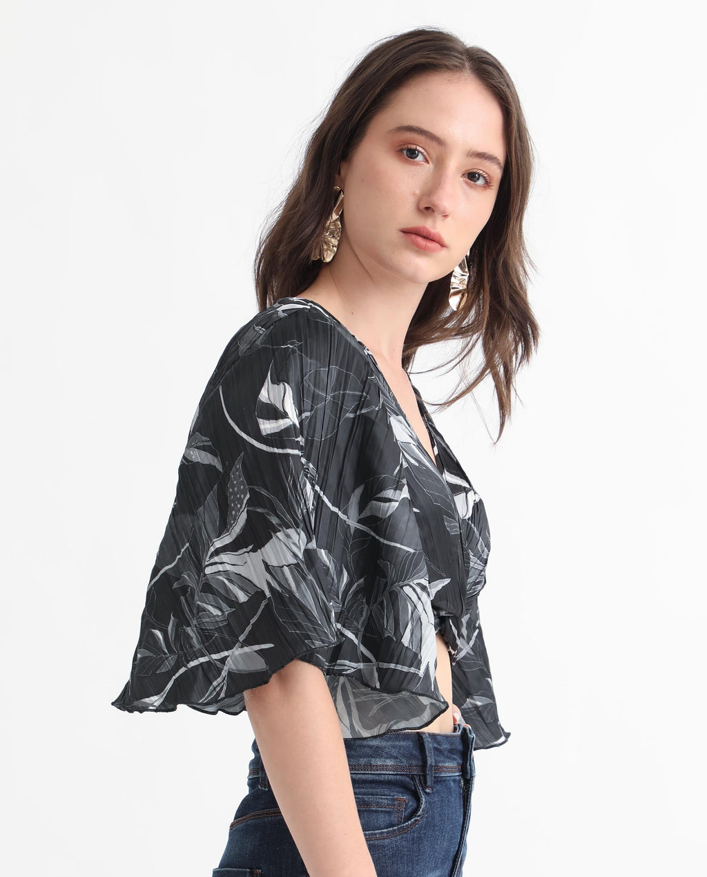 Rareism Women's Ainara Dark Black Polyester V-Neck Abstract Print Flared Sleeve Crop Regular Fit Top