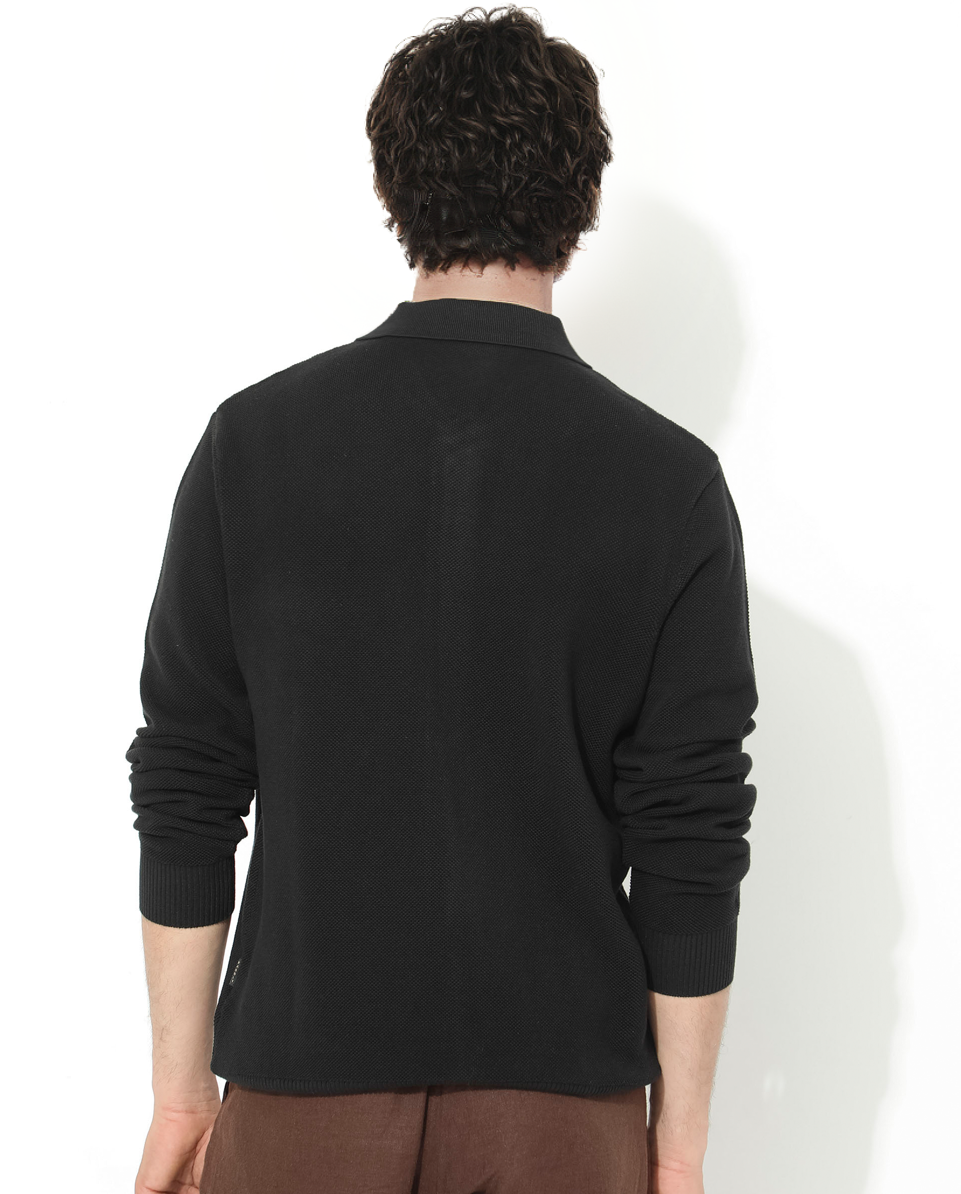 Rare Rabbit Men's Alias-N Black Cotton Plain Regular Fit Full Sleeve Collared Shirt