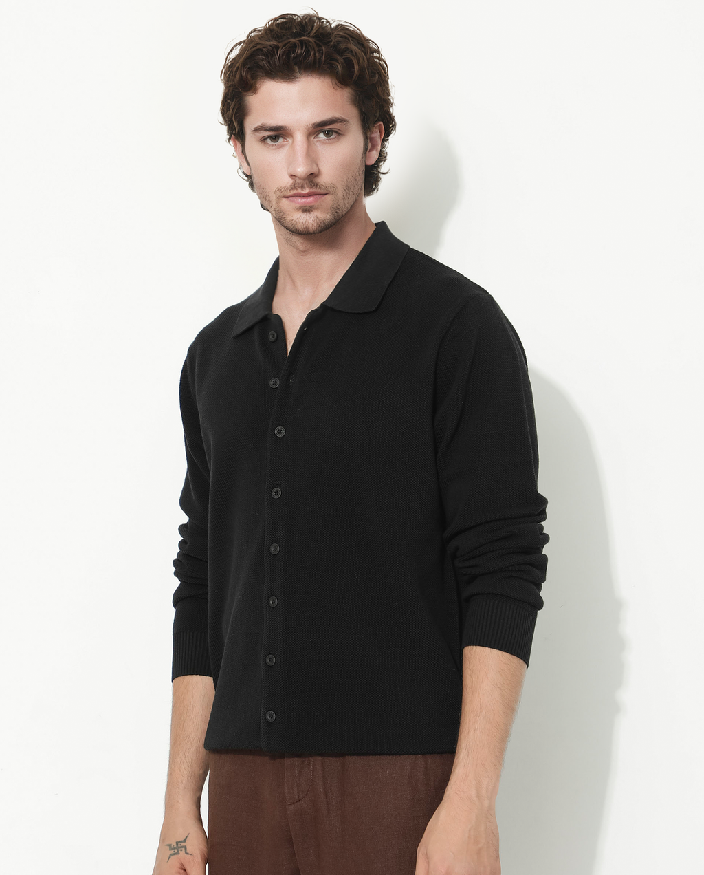 Rare Rabbit Men's Alias-N Black Cotton Plain Regular Fit Full Sleeve Collared Shirt