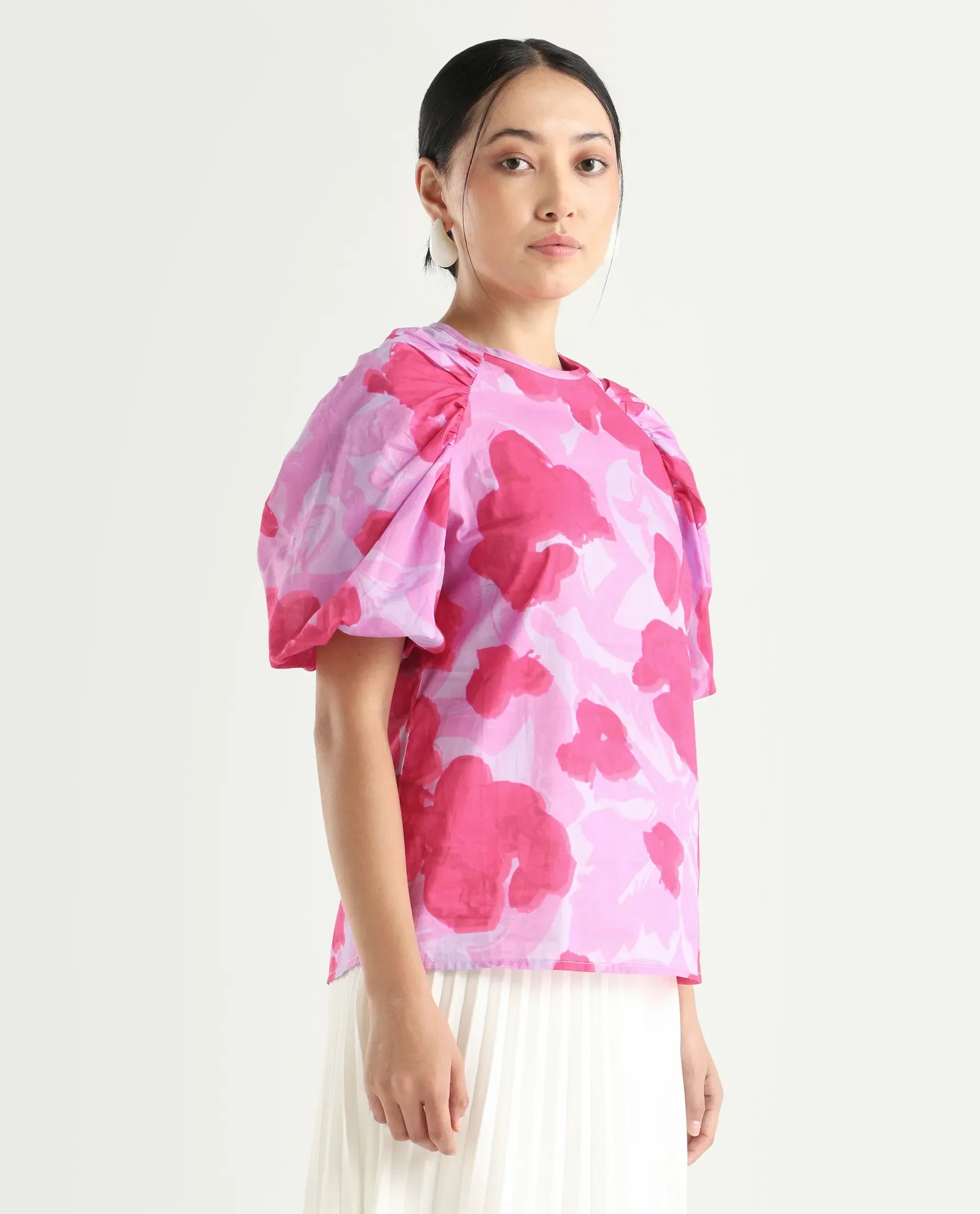 Rareism Women's Alpen Light Purple Cotton Crew Neck Floral Print Puff Sleeves Relaxed Fit Top