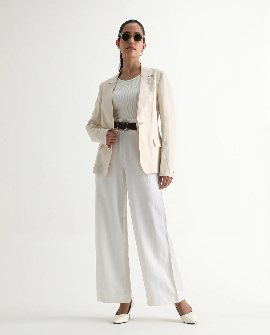 Rareism Women's Arid White Cotton Blend Plain Ankle Length Wide Trouser