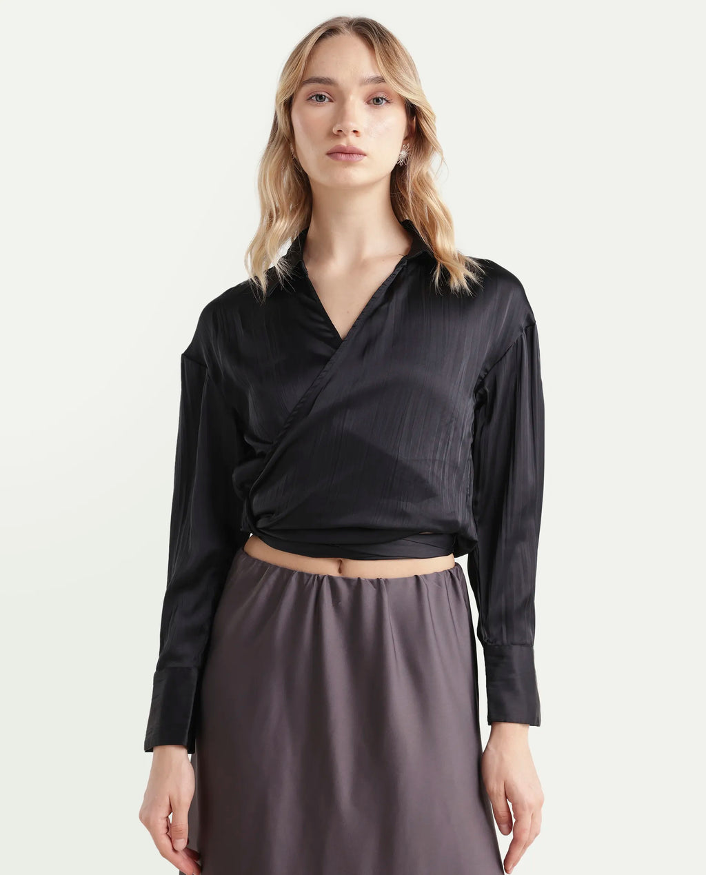 Rareism Women's Arinko Black Polyester V-Neck Plain Cuffed Sleeve Regular Fit Top