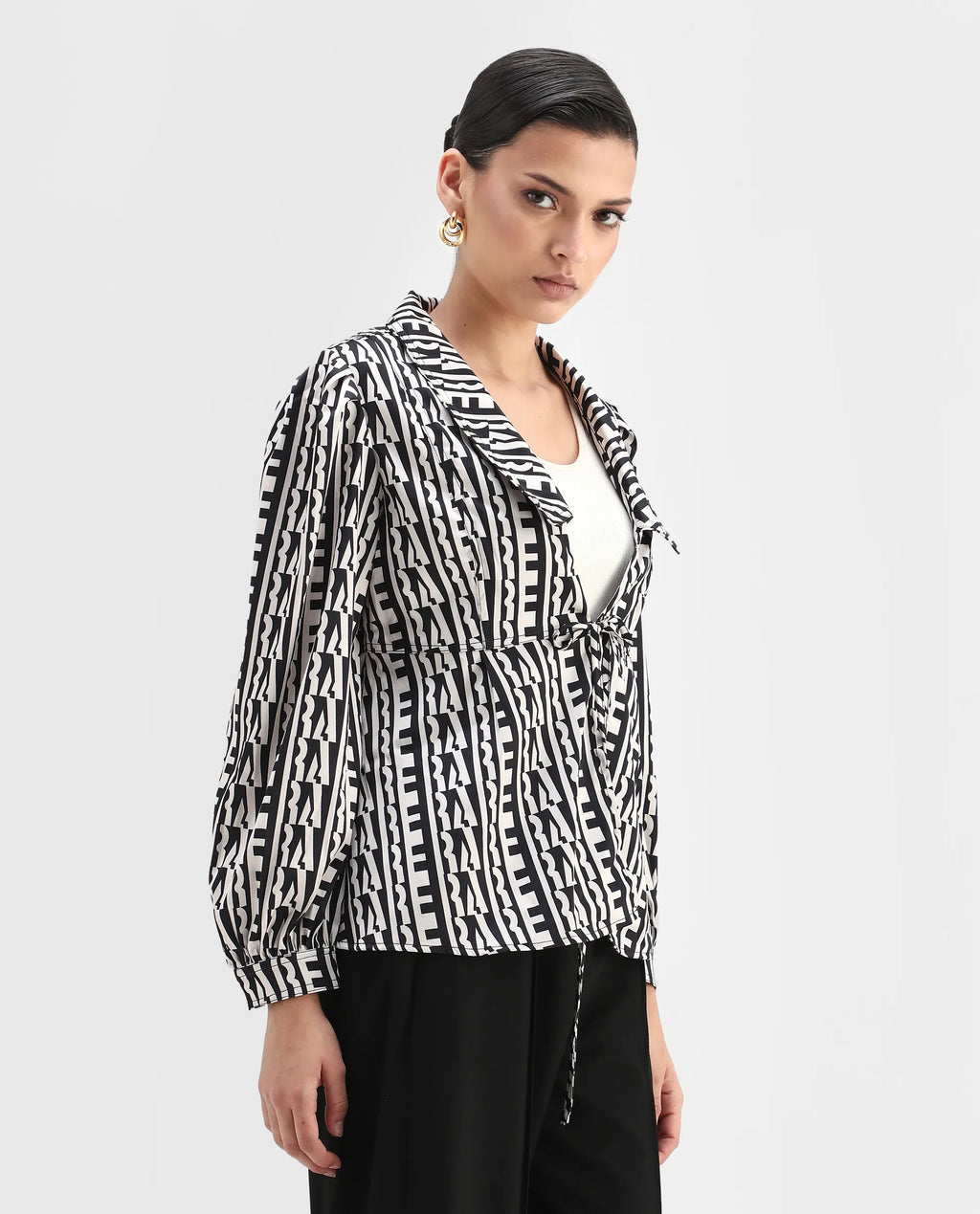 Rareism Women's Atlanti Black Polyester Spread Collar Geometric Print Relaxed Fit Top
