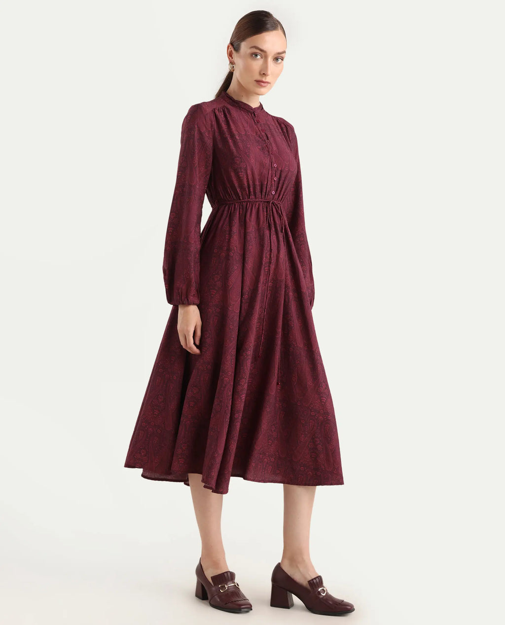 Rareism Women's Austo Maroon Viscose Blend Mandarin Collar Fit And Flare Paisley Print Dress