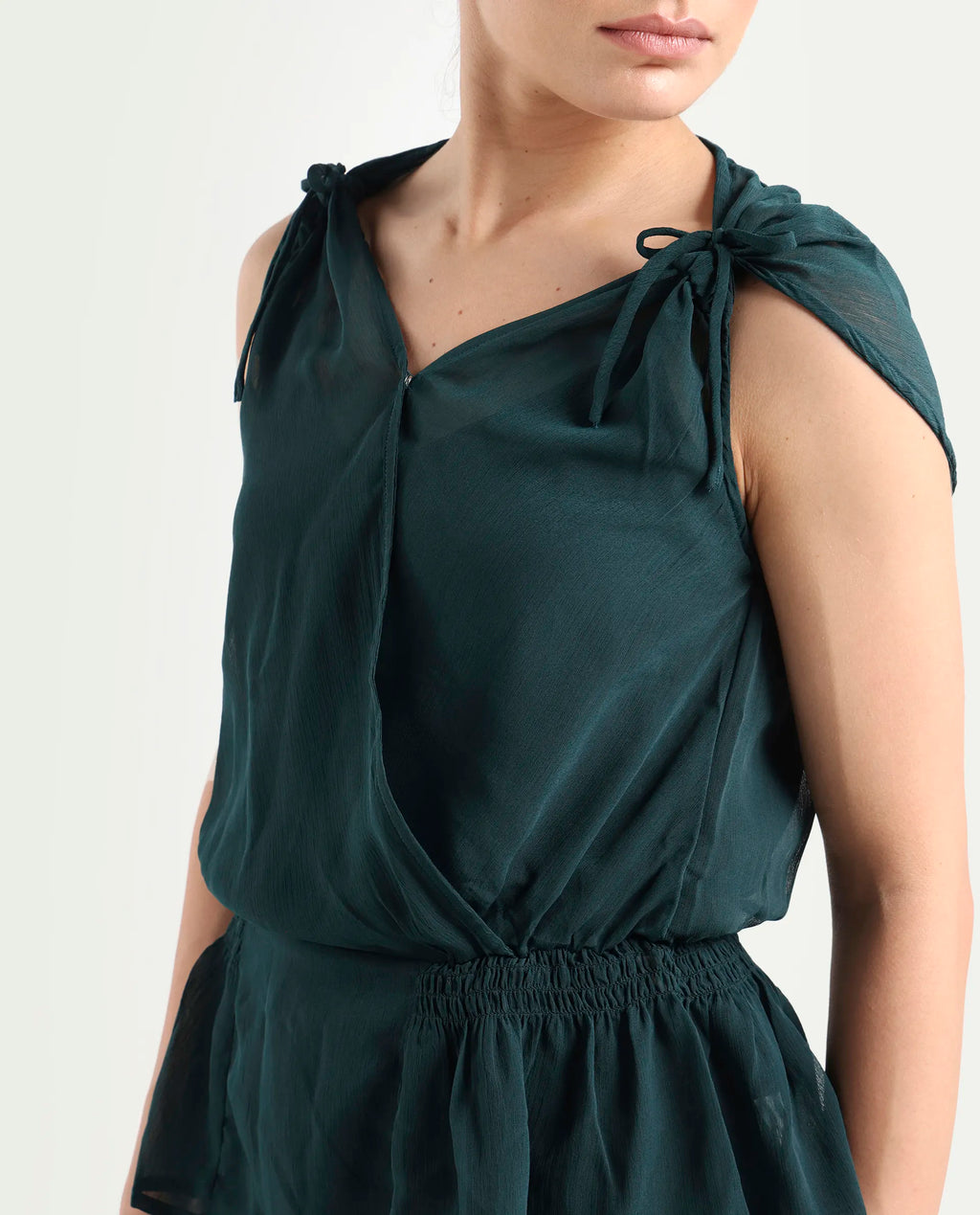 Rareism Women's Belong Green Viscose V-Neck Plain Sleeveless Regular Fit Top