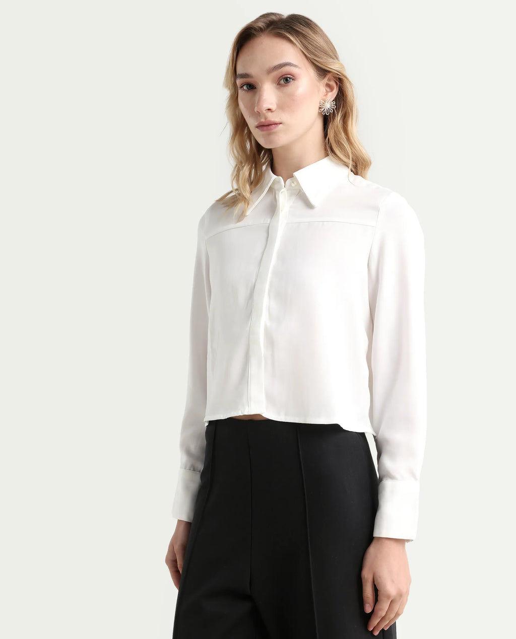 Rareism Women's Bharvik White Viscose Blend Spread Collar Plain Cuffed Sleeve Crop Relaxed Fit Shirt