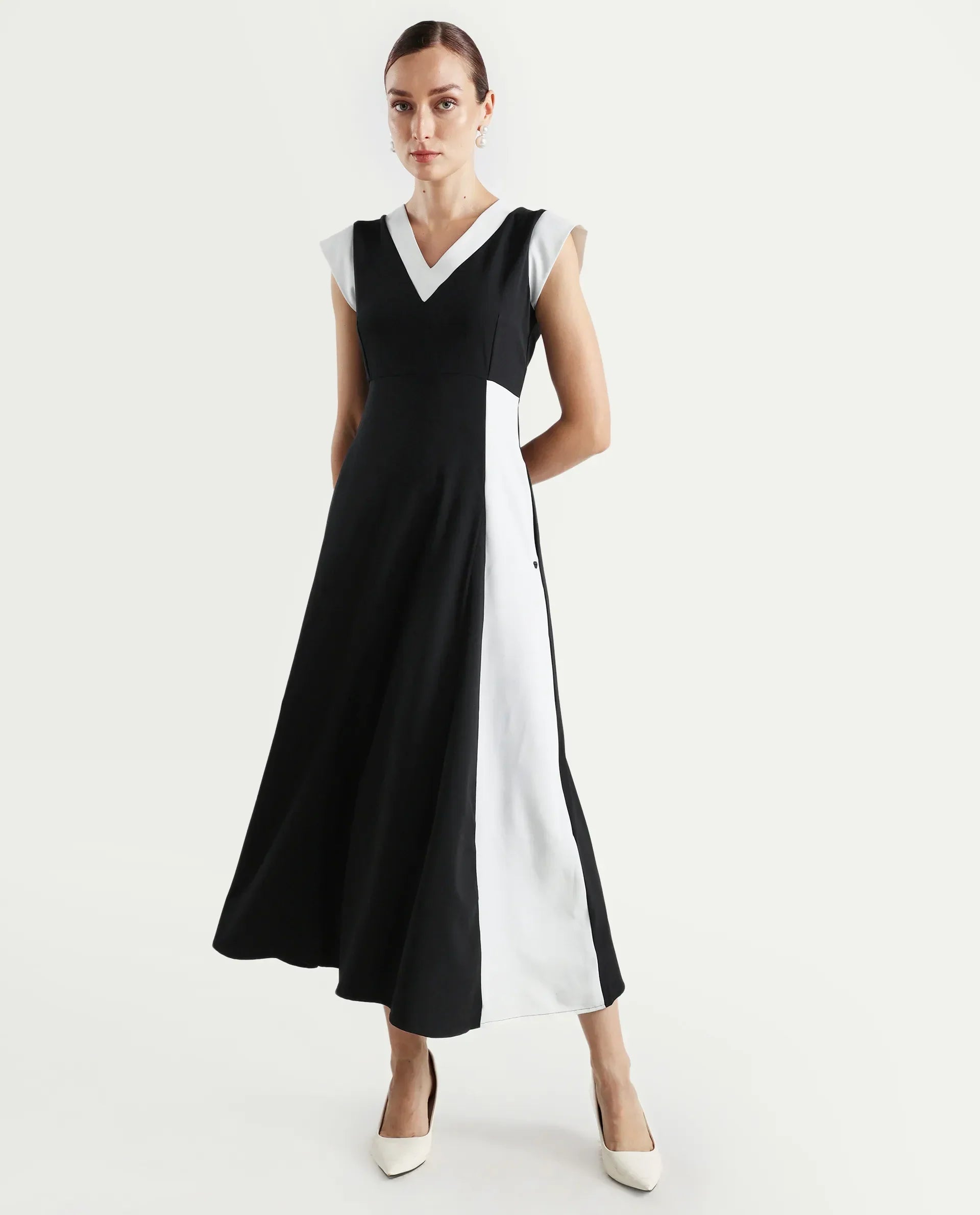 Rareism Women's Bhinua Black Twill V-Neck Plain Ruffled Sleeve Maxi Straight Fit Dress