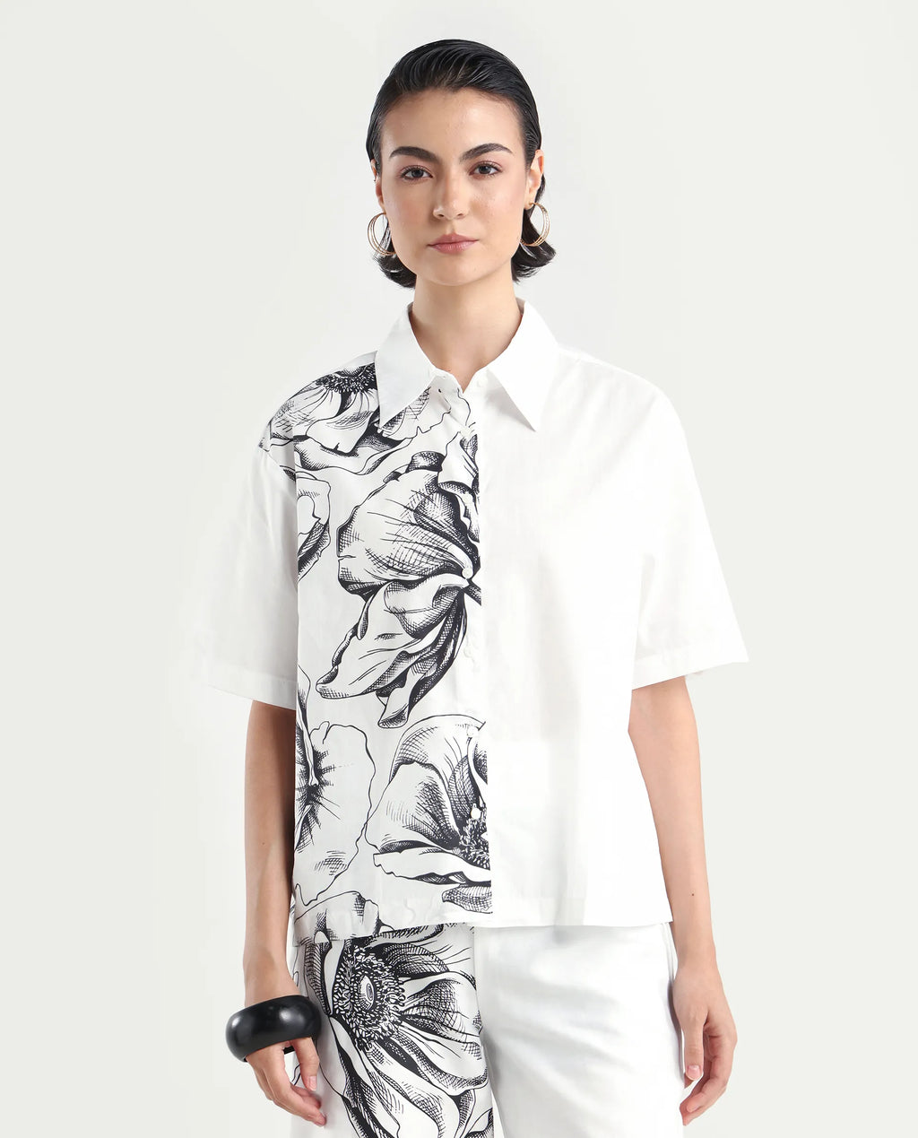 Rareism Women's Byvul White Cotton Spread Collar Floral Print Boxy Fit Shirt