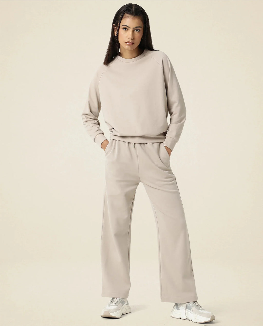 Rareism Women's Heavy Weight Interlock 340 Gsm Cotton Blend Plain Ankle Length Relaxed Fit Track Pant Flared