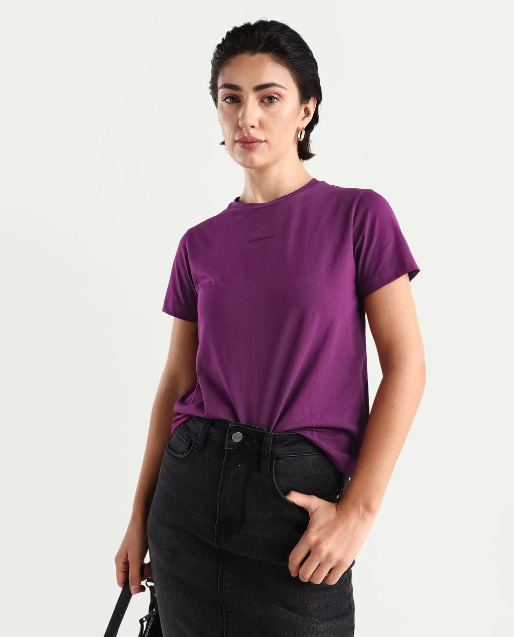 Rareism Women's Carob Dark Pink Linen Crew Neck Plain Regular Fit T-Shirt