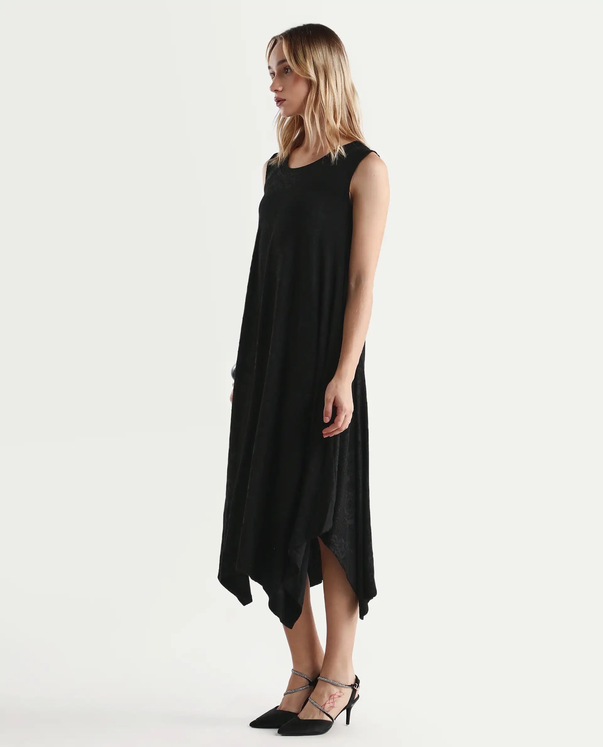 Rareism Women's Cassidy Black Polyester Blend Crew Neck Plain Sleeveless Midi Flared Dress