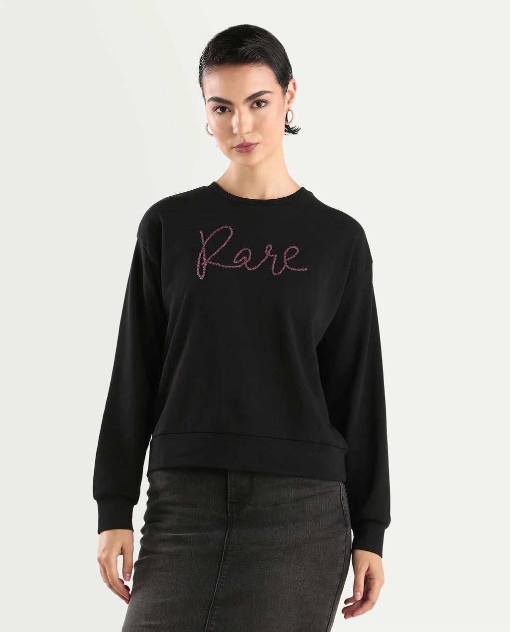 Rareism Women's Chant Black Cotton Blend Crew Neck Plain Relaxed Fit Sweatshirt